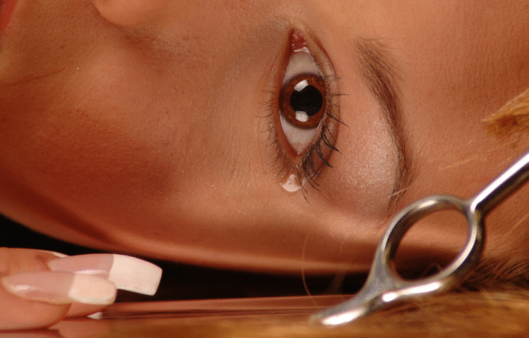 Accélérer la pousse des cheveux après coupe ratée