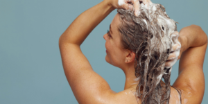 Éliminer les pellicules naturellement